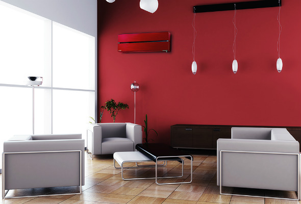 Rubinrød Kaiteki i moderne stue. Foto.